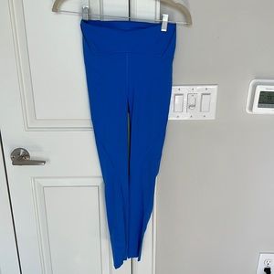 lululemon run leggings, electric blue, size 2